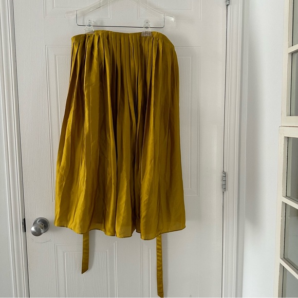 SILK TOMY Dress Size 8 - Picture 14 of 15